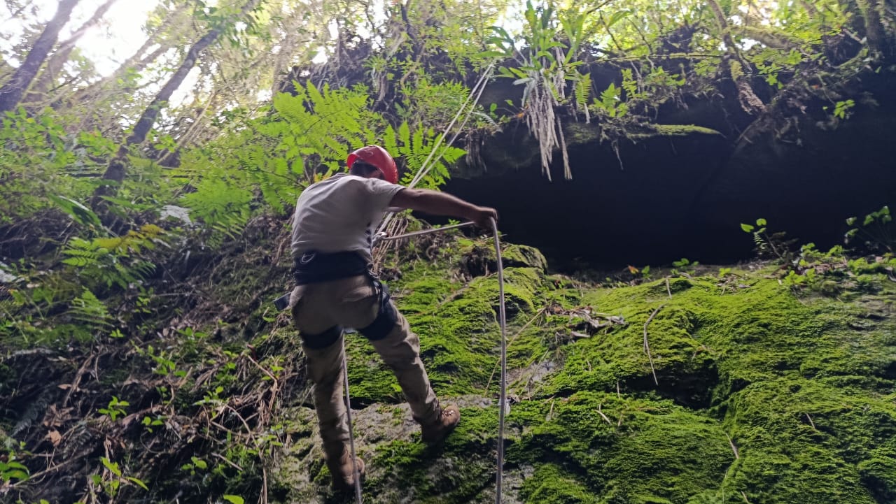 Exploración de cuevas